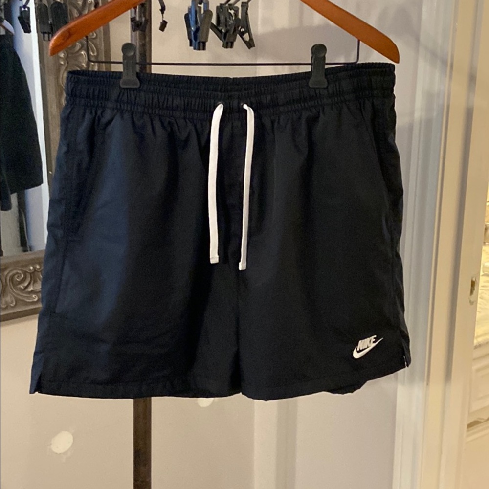Black Mens Large Nike Shorts